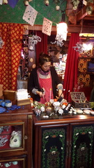 Véronique Pignatta dans sa boutique